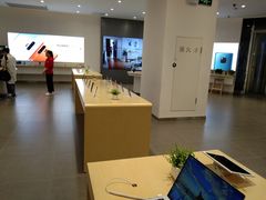 -华为授权体验店(中山公园来福士)