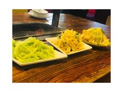 拍黄瓜-柿子树炭烤羊腿(金台路店)