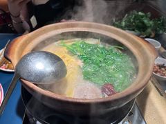 -邹开喜·小海鲜醉鸡煲·潮汕鲜切牛肉店(襄阳北路店)