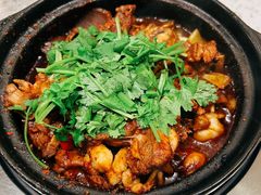 鸡娃双拼煲-二楼老店重庆鸡公煲(真光路店)