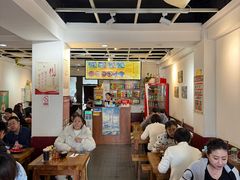 -丽虹云南过桥米线(兴工街店)