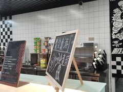 -极限PLAY运动娱乐新世界·团建派对潮玩休闲馆·室内蹦极高空游乐园
