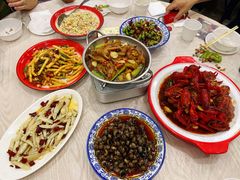 -江城燕子大排档(江汉路步行街店)