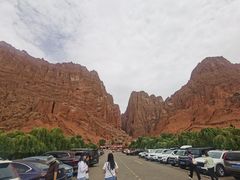 -天山神秘大峡谷