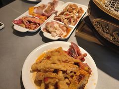 -山焱·炭火自助烤肉(周浦万达店)