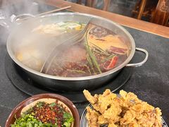 -重庆故事姊妹老火锅(财经学院店)