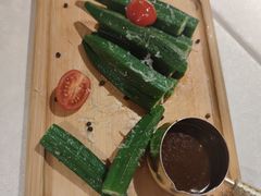 黑胡椒秋葵-俄士厨房(环球港店)