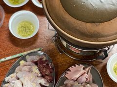 连州脆皮鸡-威邵鸡煲(西华路总店)