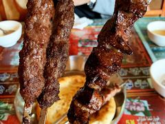 -烤肉小伙烤肉店