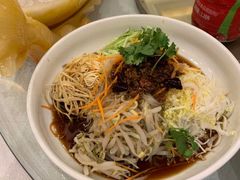 -鞍山大白鲨美食酒店