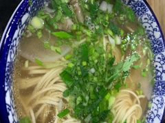 -陇上全荟兰州传统牛肉面(延吉路店)