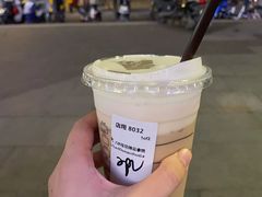 -星巴克臻选(南京金茂览秀城店)