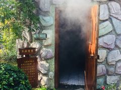 -宁波杭州湾海底温泉