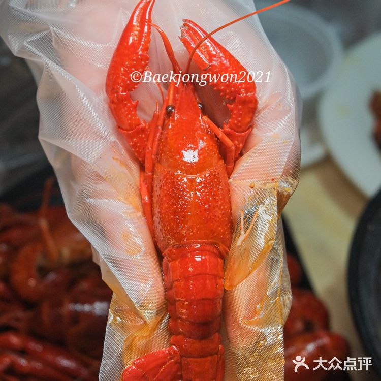 武汉美食分享 | 油焖大虾哪家强? 反正我只吃肥肥虾庄!
