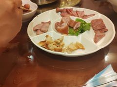 -雪乡阁东北农家菜(颛桥约好休闲街店)