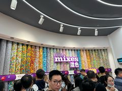 -m豆巧克力世界(上海世茂广场店)