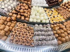 -Laderach 莱德拉(上海环贸iapm店)