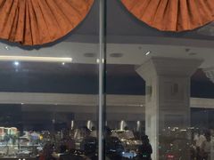 -荣誉国际酒店-云顶旋转餐厅