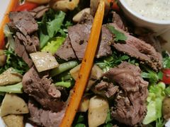 慢煮澳洲牛肉沙拉-HELLO 27 意面·沙拉·帕尼尼