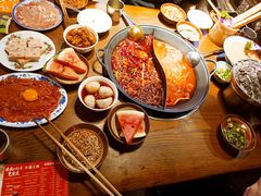 -萍姐火锅·公路夜市(武汉首店)