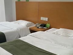 -格美酒店(合肥南站罍街朱岗地铁站店)