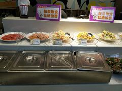 自助取餐区-梦航彩虹之约自助餐厅(华府天地店)