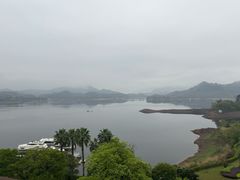-杭州千岛湖滨江希尔顿度假酒店