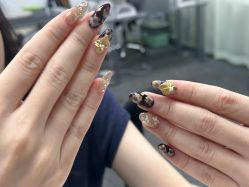 -芊屿芊浔美甲