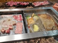 -牛里牛气· 榴莲海鲜鲜牛肉自助火锅·烤肉(横岗店)