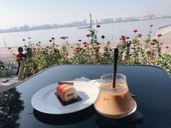 -游心咖啡(青山滨江店)