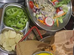 -明洞阿姨·韩式酱蟹烤肉·创意料理(三元桥店)