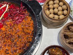 -卤校长老火锅(杨家坪直营店)