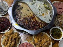 -储奇门鳝鱼火锅(总店)