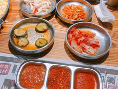 -青瓦炭韩潮烤肉(花园道店)