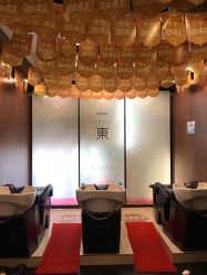 -一東造型烫发染发