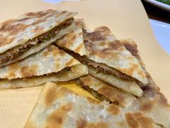 牛肉大葱肉饼-盛德利食府 天津菜(河西店)
