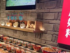 -老牌坊云南鱼豆花火锅(哈西万达店)