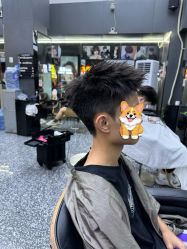 -藤野造型专业烫染接发