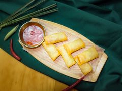 手工小春卷-大财·DA CAI花园餐厅.草坪婚礼.团建会议.围炉煮茶.求婚派对(三圣乡店)