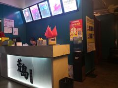 -荒岛实景沉浸密室(江汉路1店)