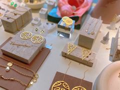 -LADY FAFA(巨鹿路陕西南路路口店)
