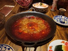 -旧街市鲜货老火锅(大光路店)