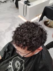 -LILI·HAIR SALON理理造型