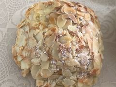 杏仁巧克力面包-BAKER&SPICE(国金中心商场店)