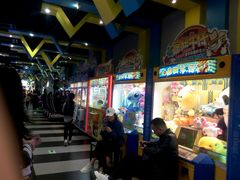 -反斗乐园π·电玩·高空拓展·蹦床(龙华天虹店)
