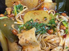 -万记麻辣烫国展总店