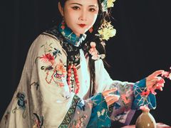 -翩若国风汉服体验馆