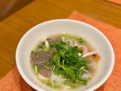 海南抱罗粉-亚龙湾希尔顿自助餐厅·海鲜·烧烤·沙滩BBQ·现场乐队
