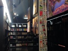 iphone_upload_pic-钟书阁(松江泰晤士小镇店)