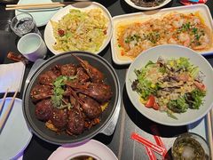 -粉墨特色菜·烧烤音乐酒馆
